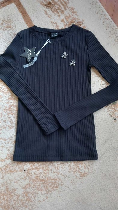 Нова блуза с пеперуди