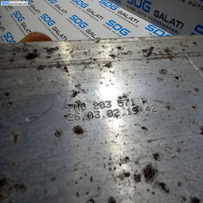 Radiator Racitor Motorina Combustibil Seat Alhambra 1.9 TDI ANU AUY BVK ASZ BTB 2001 - 2010 Cod 7M0203571A [2267]