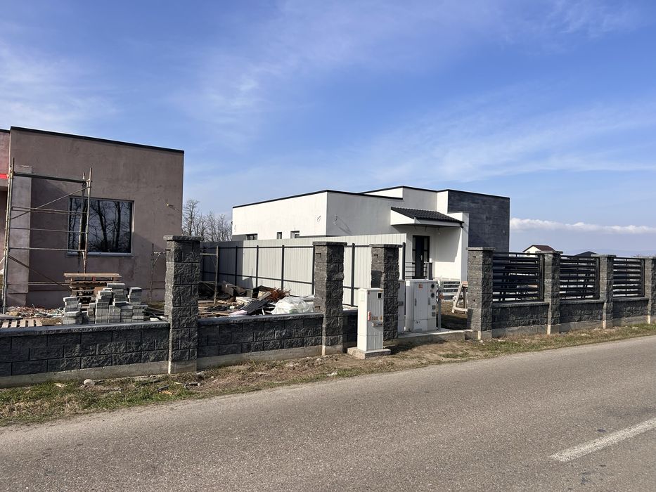 Vand teren intravilan Vanatori