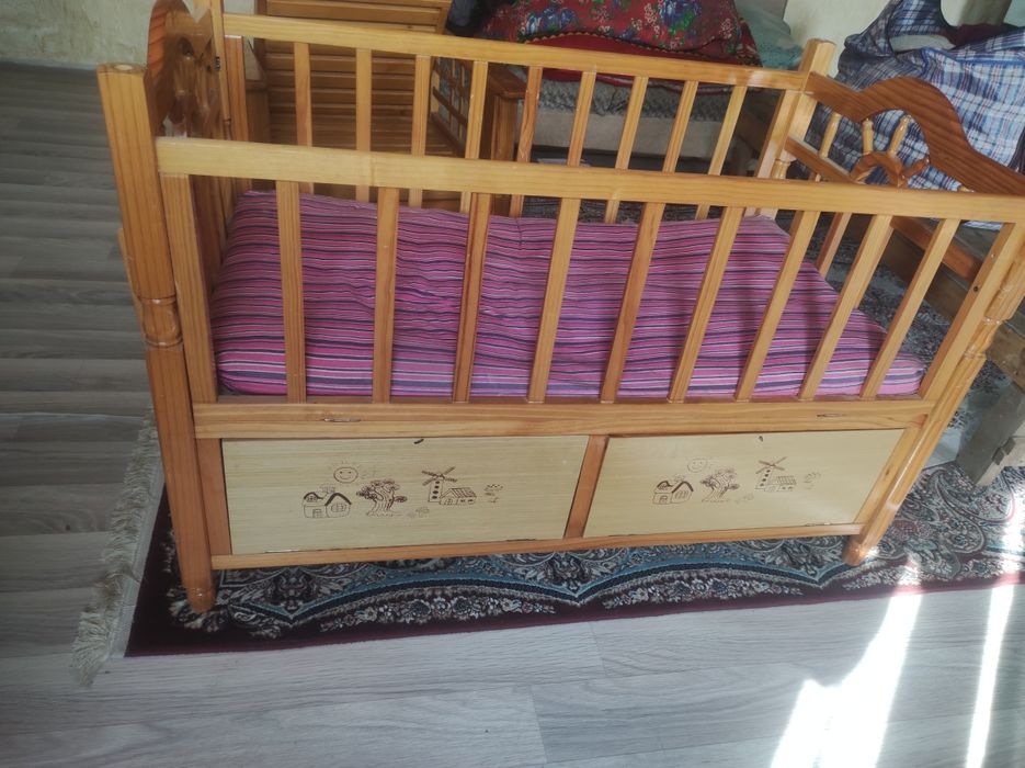 Манеж сатылады матрасы мен бірге