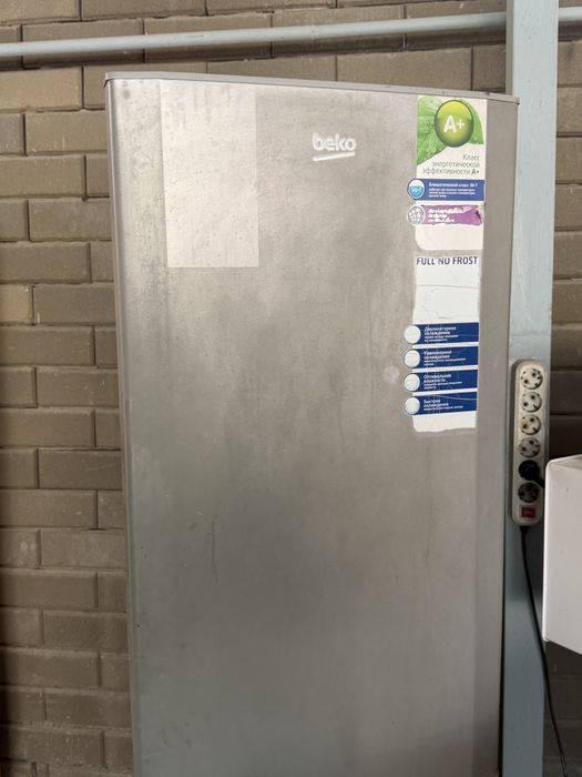 Продам холодильник