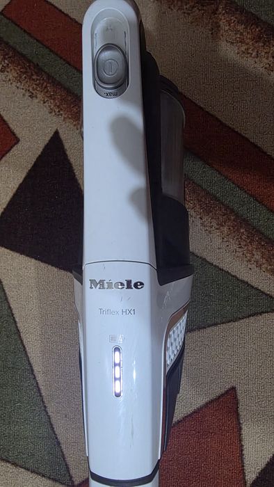 Miele Triflex HX1 - Акумулаторна прахосмукачка