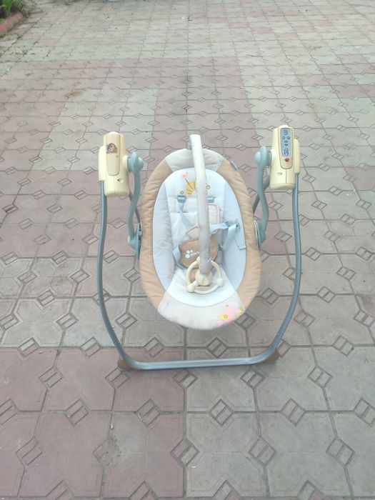 Продам качелю для малыша