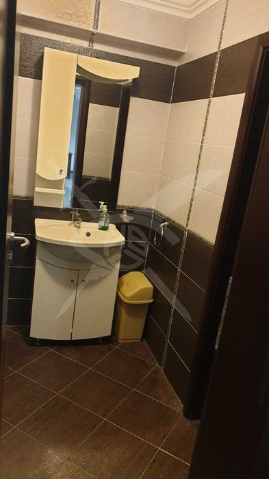 Продава се Офис в Бургас, Лазур - 210 кв.м за 1200 €/кв.м - Снимка #6