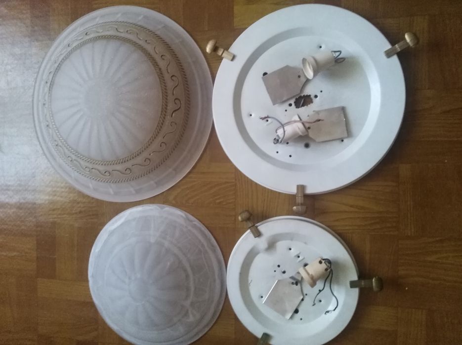 люстра 5 рожковая  и настольная ламп