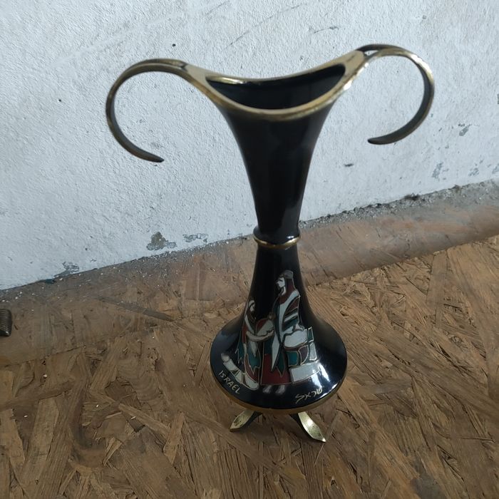 Sfeșnice și tăvi