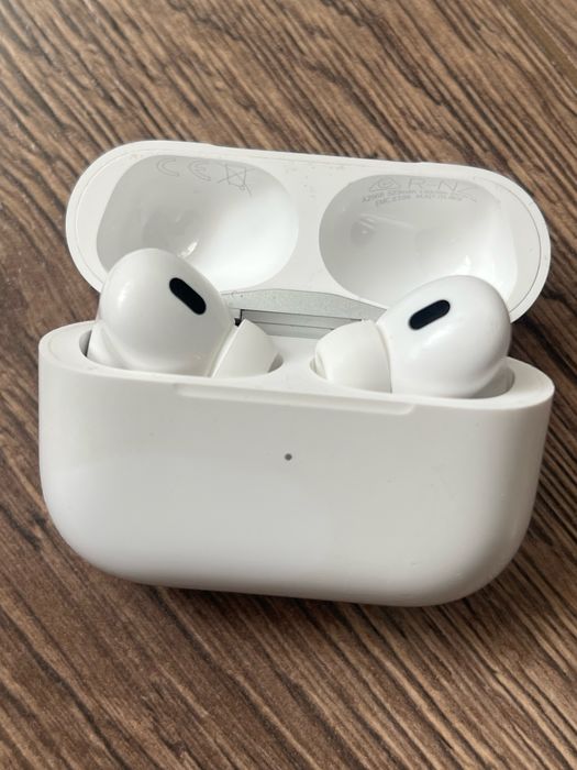Airpods pro 2                   ,