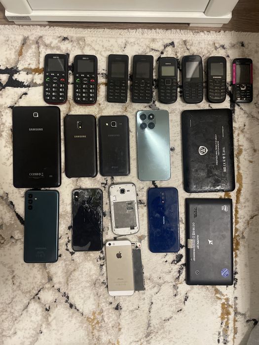 Lot Telefoane si Tablete ( Defecte)