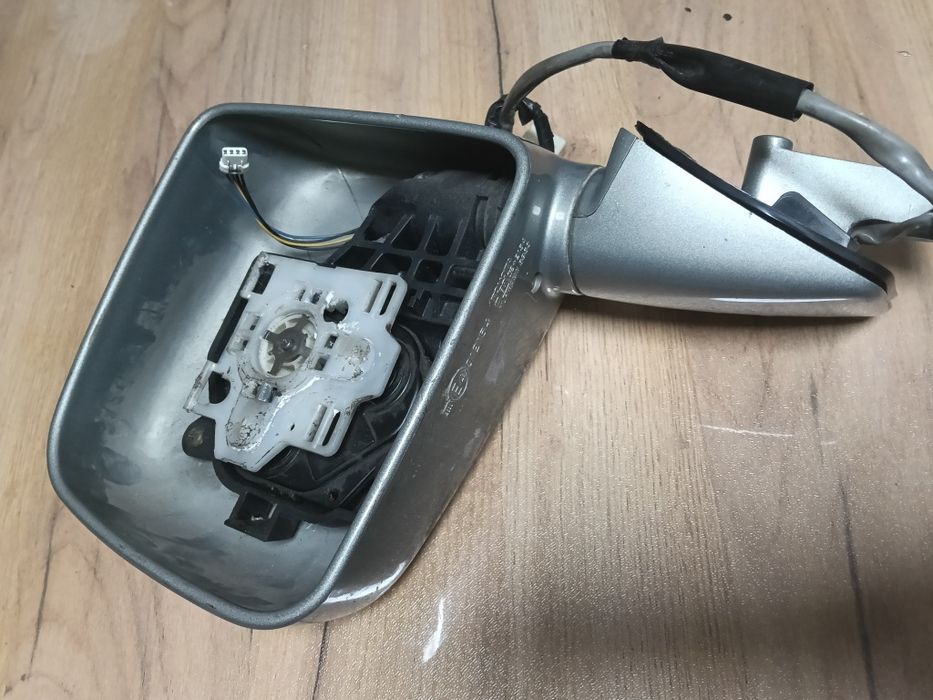 Продам зеркало Lexus rx300