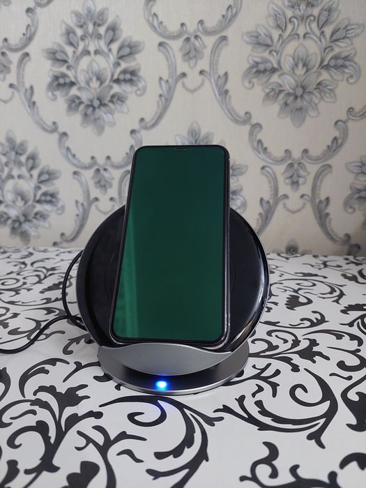 IPHONE  10 в отличном состояние