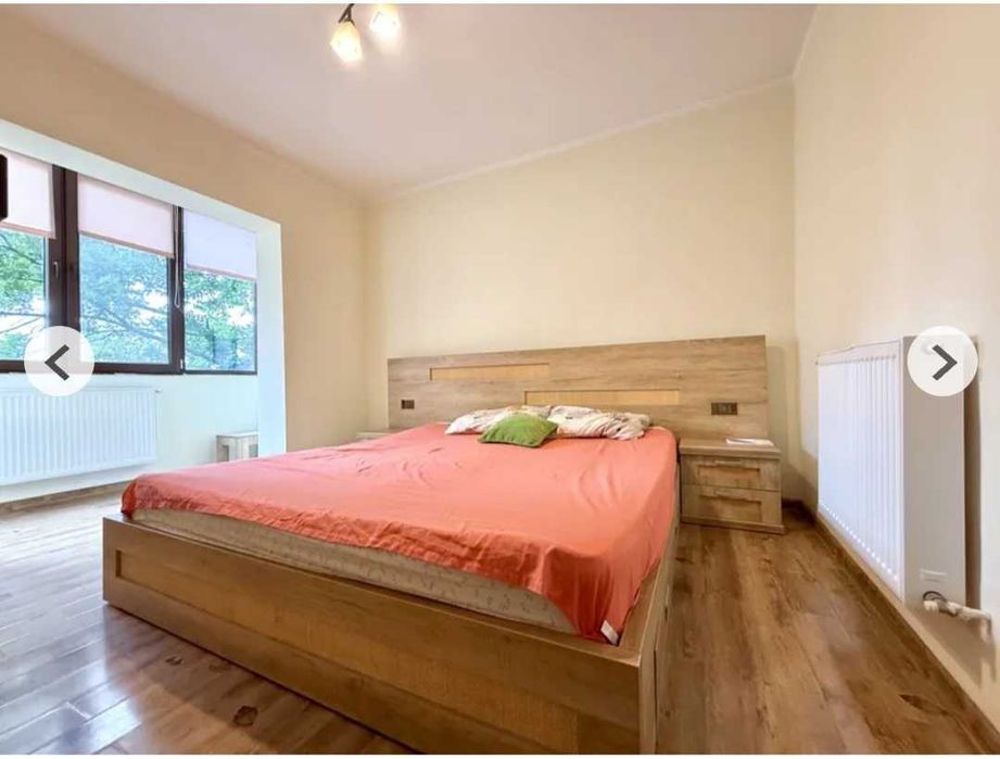 Ofer spre inchiriere apartament cu 3 camere