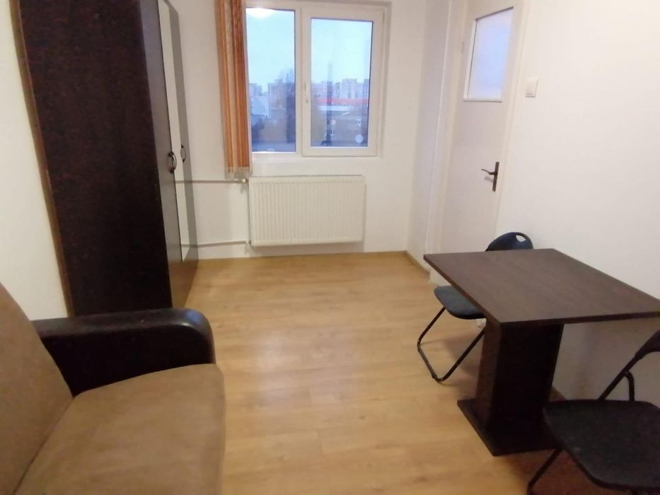 Garsonieră de vânzare