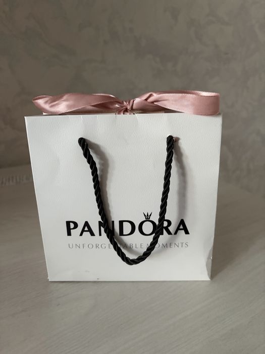 Продам ювелирный набор от Pandora