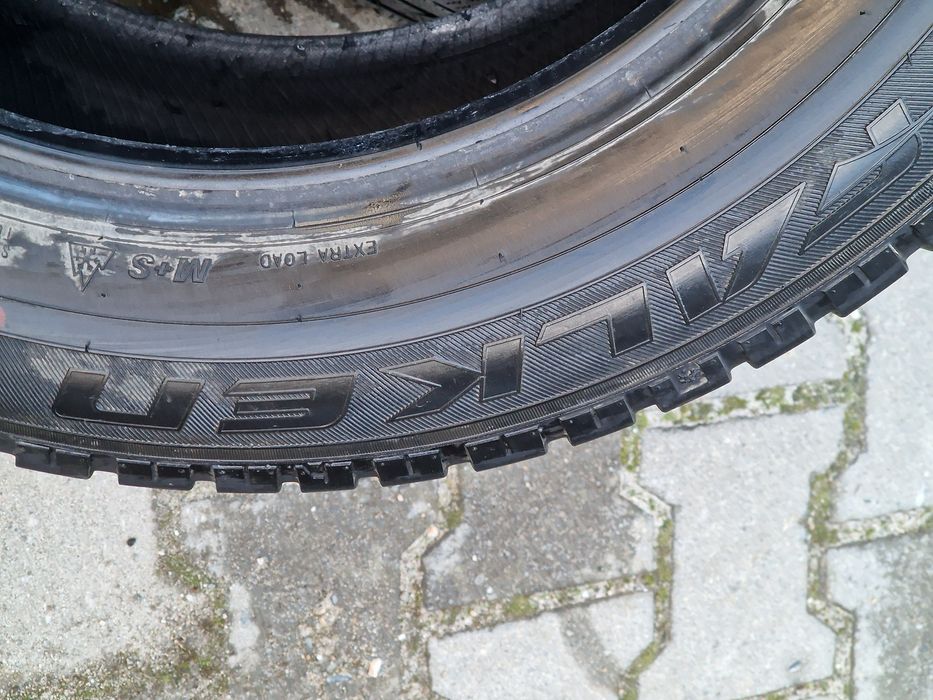 235 60  18 falken