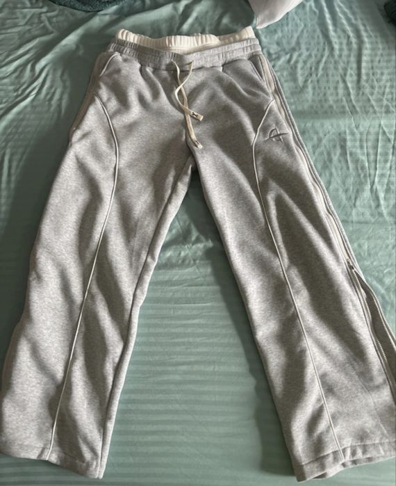 Pantaloni largi Young Street (marimea L)