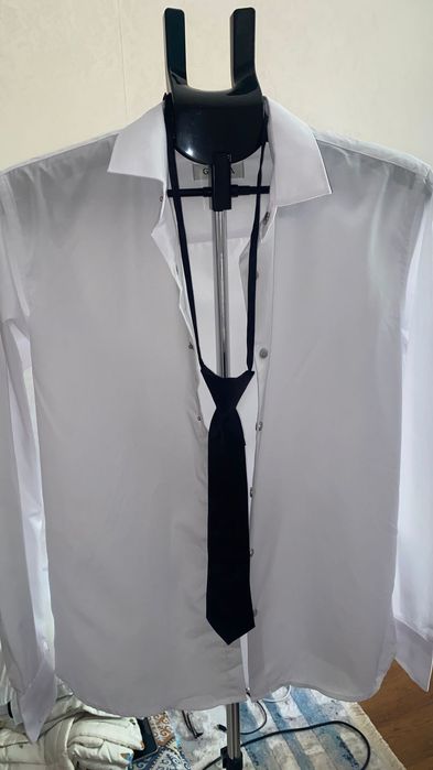 Продам рубашки новые