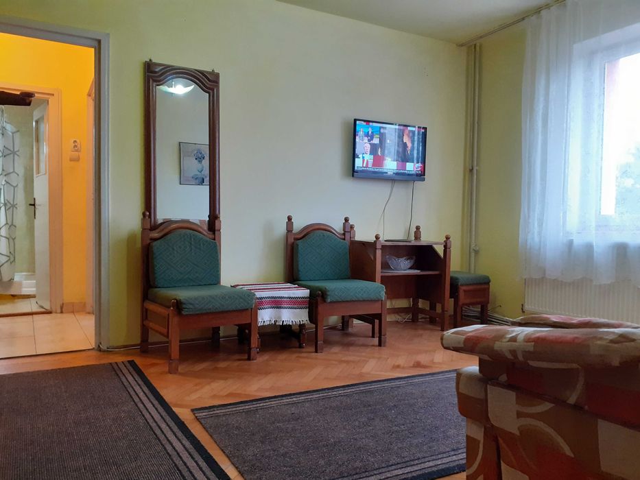 Apartament 2 camere Petroșani zona foarte bună LIDL de închiriat