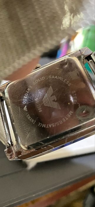 Часы Armani кварцевый механизм