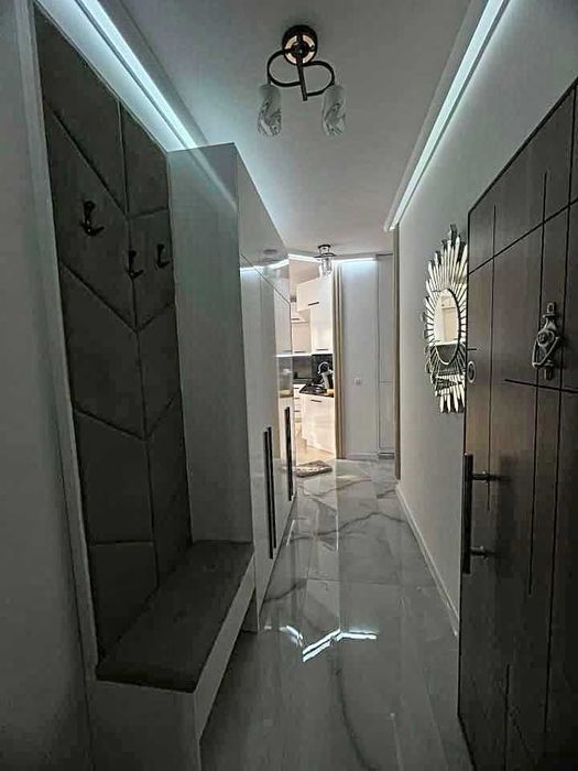 Дава се под наем Тристаен апартамент в Бургас, Изгрев - 124 кв.м за 997.05 € - Снимка #10