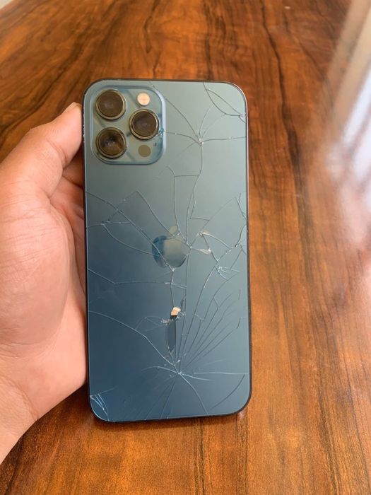 Iphone 12 Pro Max yaxshilab uqing Aybi bor