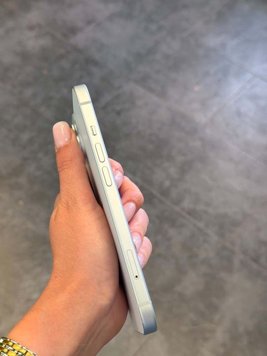Iphone 15 Blue Impecabil Liber