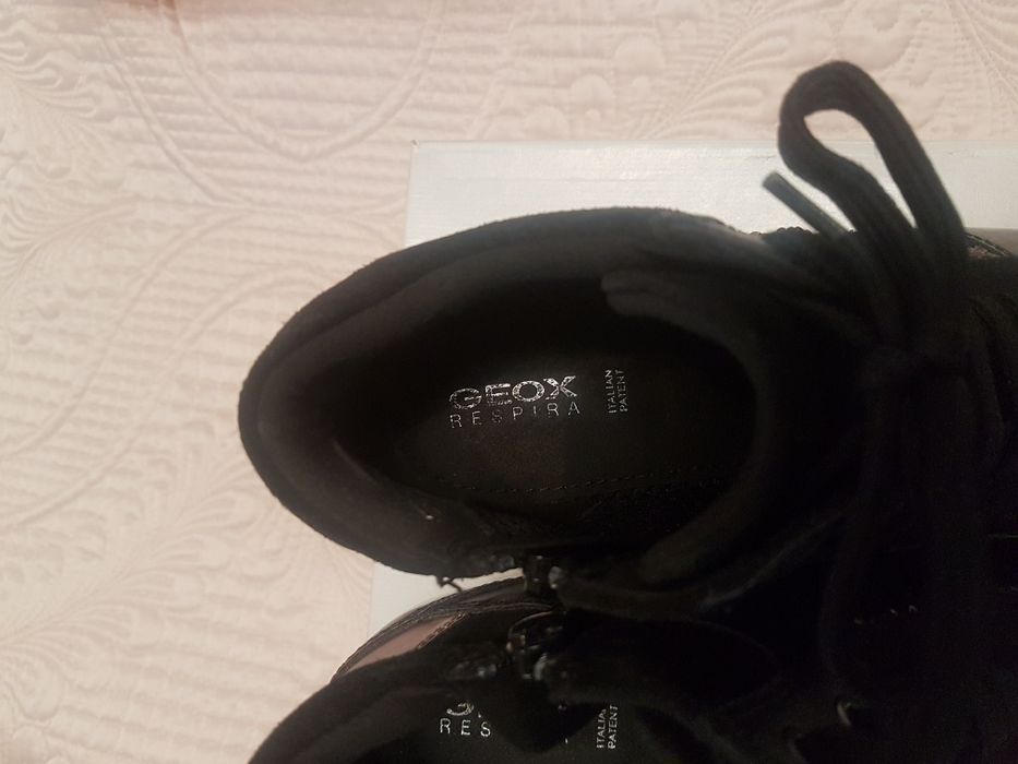 Сникърси Geox и GUESS