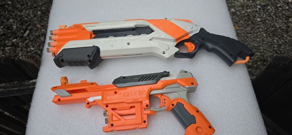 Pistoale Nerf Roughcut 2x4