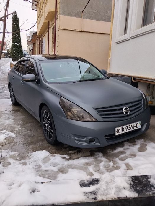 Nissan Teana sotiladi