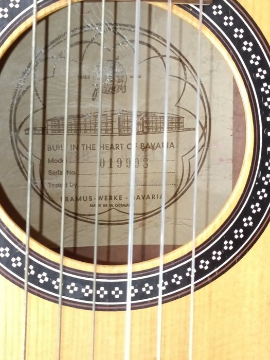 Chit.Vintage Framus