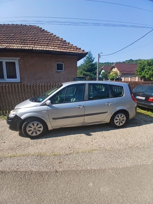 RENAULT 4 2006 — imagine 4