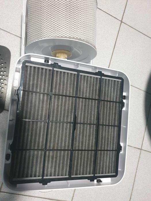 Пречиствател и Овлажнител на въздух BONECO H300.