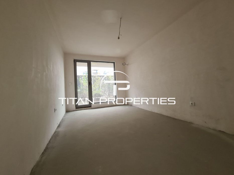 Продава се Тристаен апартамент в Пловдив, Христо Смирненски - 94 кв.м за 1554 €/кв.м - Снимка #1