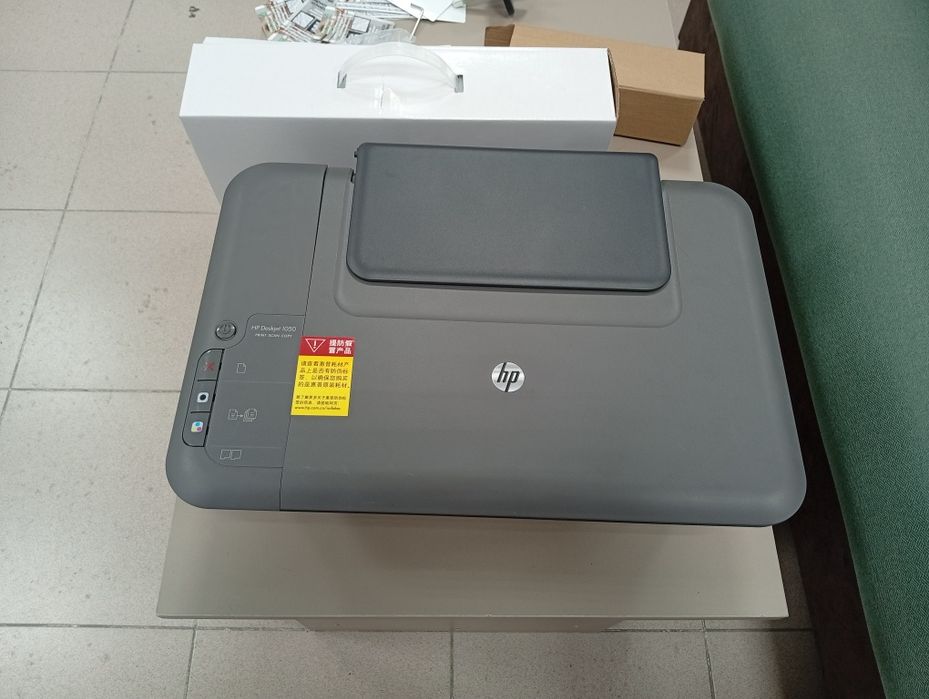 Принтер цветной.