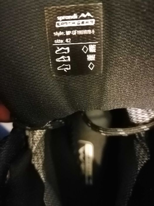 Чисто нови Мъжки туристически обувки водоустойчиви 42 номер