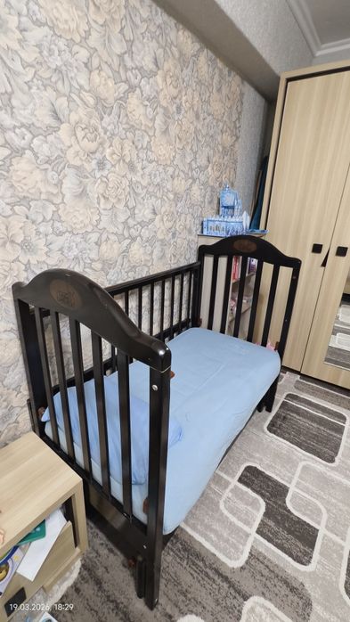 Продам детскую кроватку