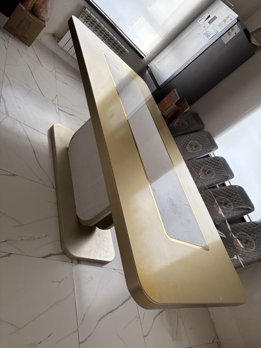 Продаю большой стол