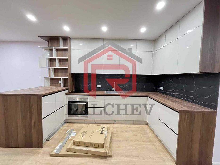 Многостаен апартамент с Морска панорама / м-т Кабакум