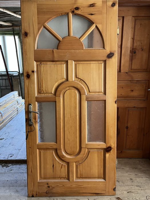 Дървени врати