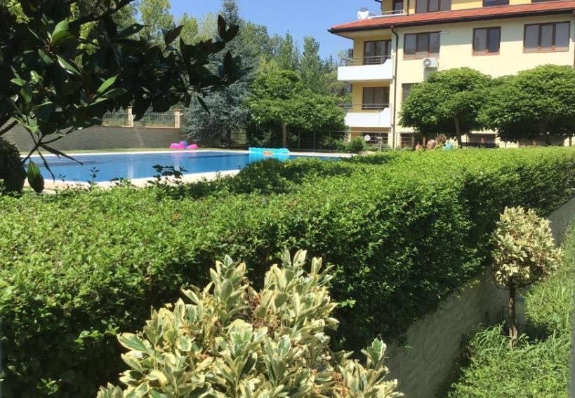 Продава се Двустаен апартамент в Бяла - 63 кв.м за 1207 €/кв.м - Снимка #1