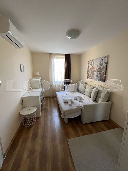 Дава се под наем Тристаен апартамент в Варна, Гръцка махала - 100 кв.м за 997.05 € - Снимка #3