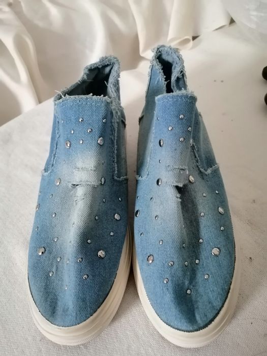 Обява 23 Нови дамски обувки