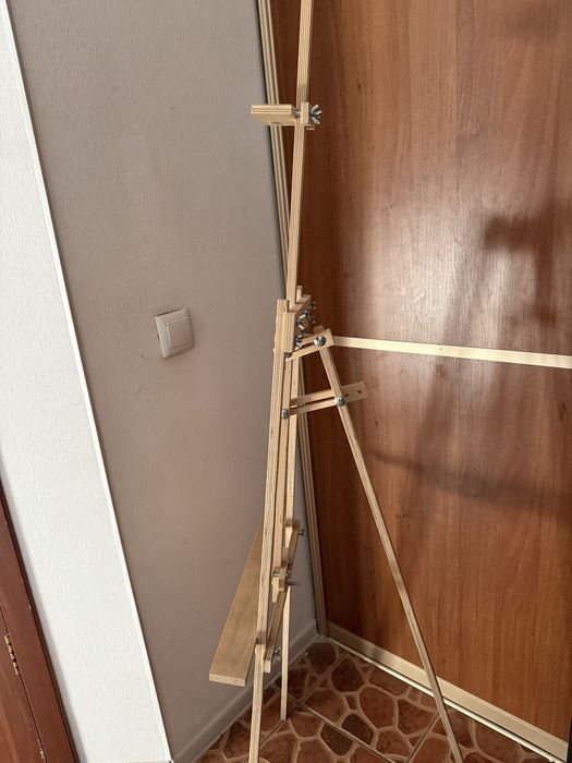 Продам мольберт для рисования