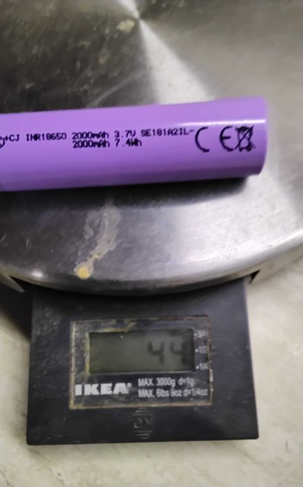 Зараждаща се батерия 18 650,3.7v,2000 mAh-3 бр.