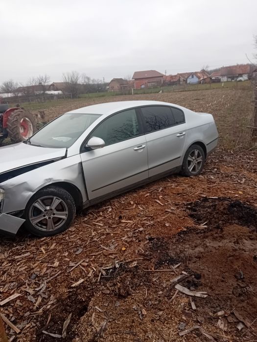 Passat b6 vând întreg sau dezmembrez motor, cutie viteze