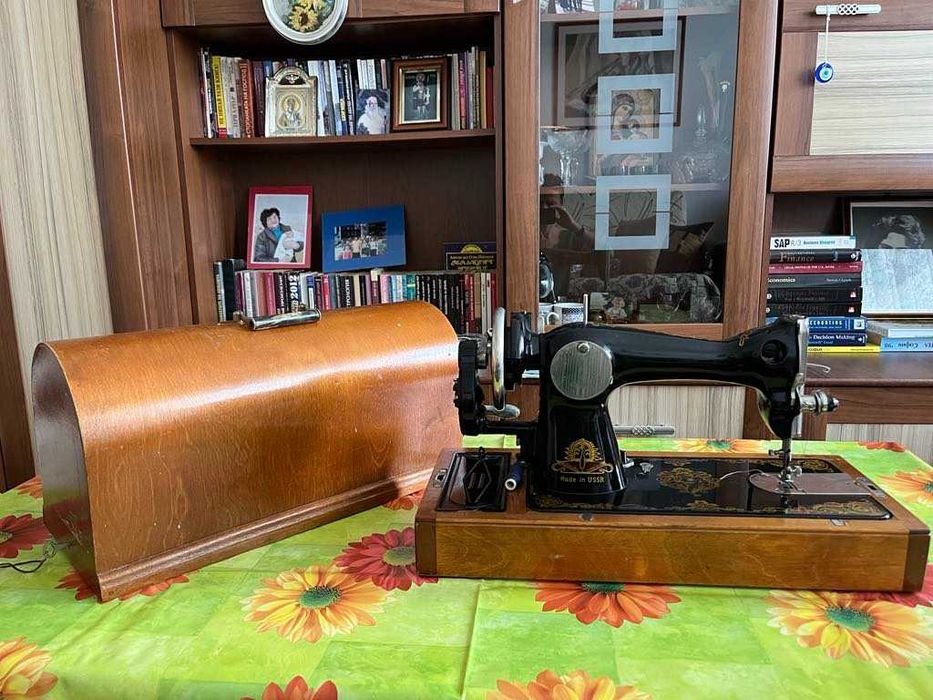 Ръчна шевна машина