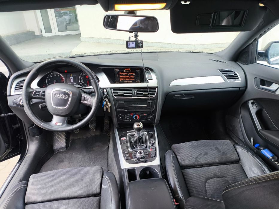 Audi A4 b8 2.0 tfsi sline 2011