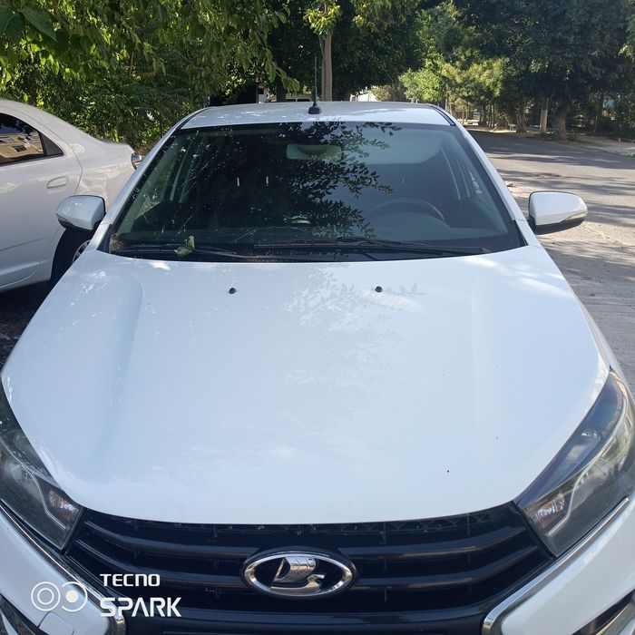 Lada Vesta 2019  Zudlik bilan sotiladi