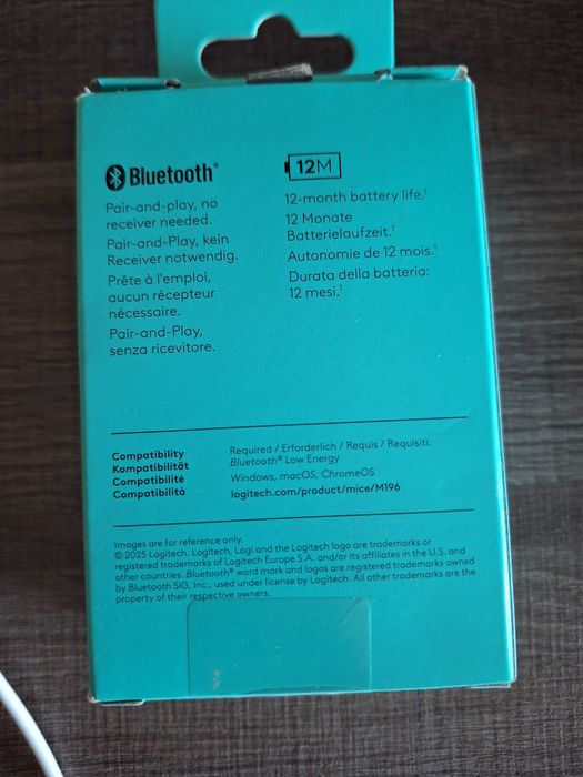 Безжична мишка Logitech M196