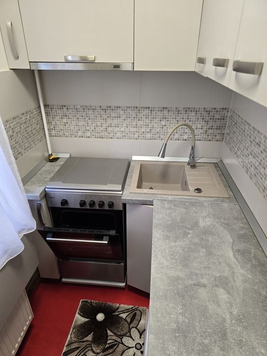 Apartament pentru închiriat cu 2 camere nedecomandate  41mp