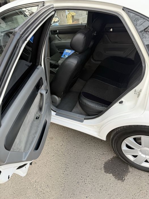 Lacetti 1,8 avtomat 154000 probeg